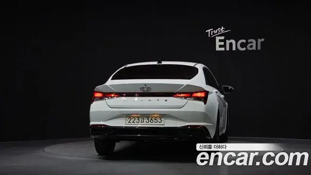 Hyundai Avante 2023 — Photo 4/20