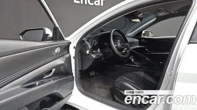 Hyundai Avante 2023 — Photo 10/20