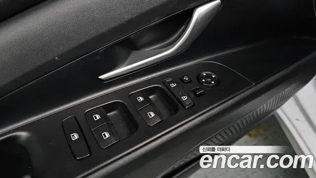 Hyundai Avante 2023 — Photo 17/20