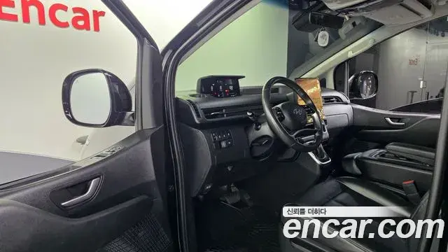Hyundai Staria 2022 — Photo 10/20