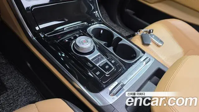 Kia Carnival 2020 — Photo 9/20
