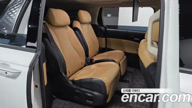 Kia Carnival 2020 — Photo 11/20