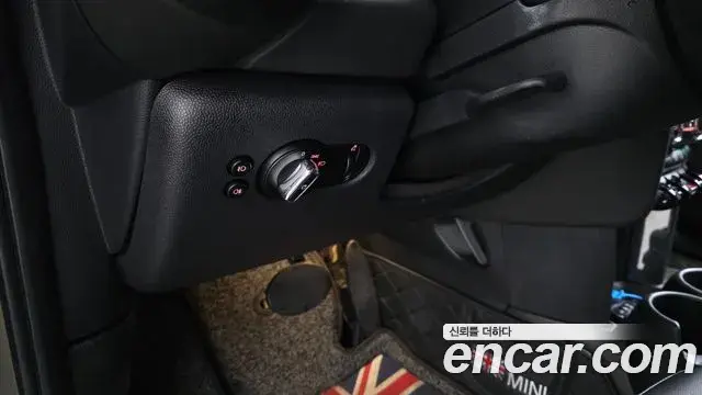 Mini Cooper 2019 — Şəkil 14/20
