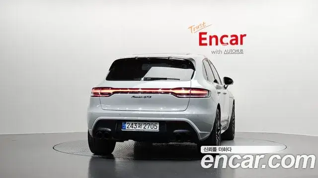 Porsche Macan 2023 — Фото 4/20