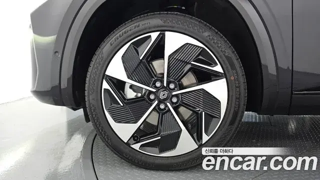 Renault Samsung Grand Koleos 2025 — Photo 13/20