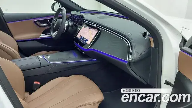 Mercedes-Benz E-Class 2026 — Photo 7/20