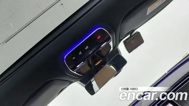 Mercedes-Benz E-Class 2026 — Photo 17/20