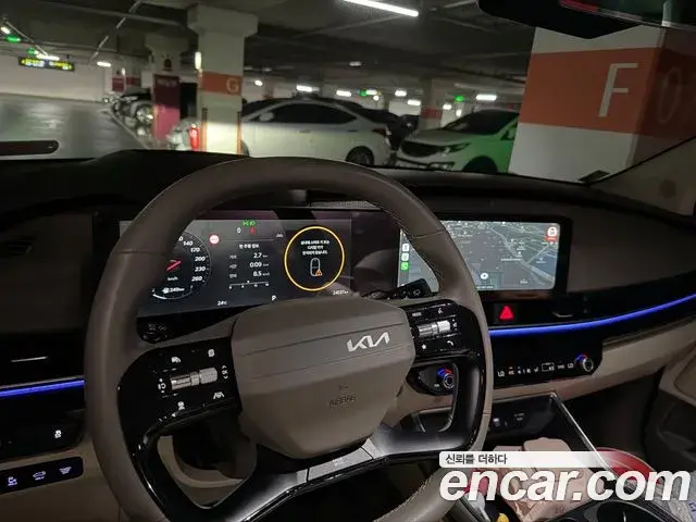 Kia Carnival 2024 — Фото 6/10
