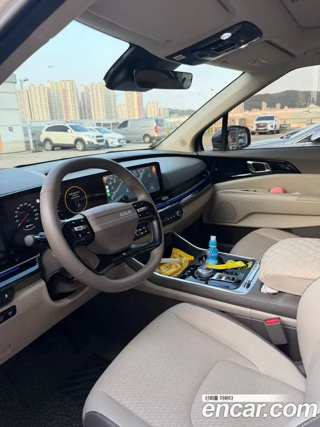 Kia Carnival 2024 — Фото 9/10