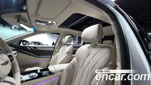 Genesis Electrified G80 2024 — Photo 18/20