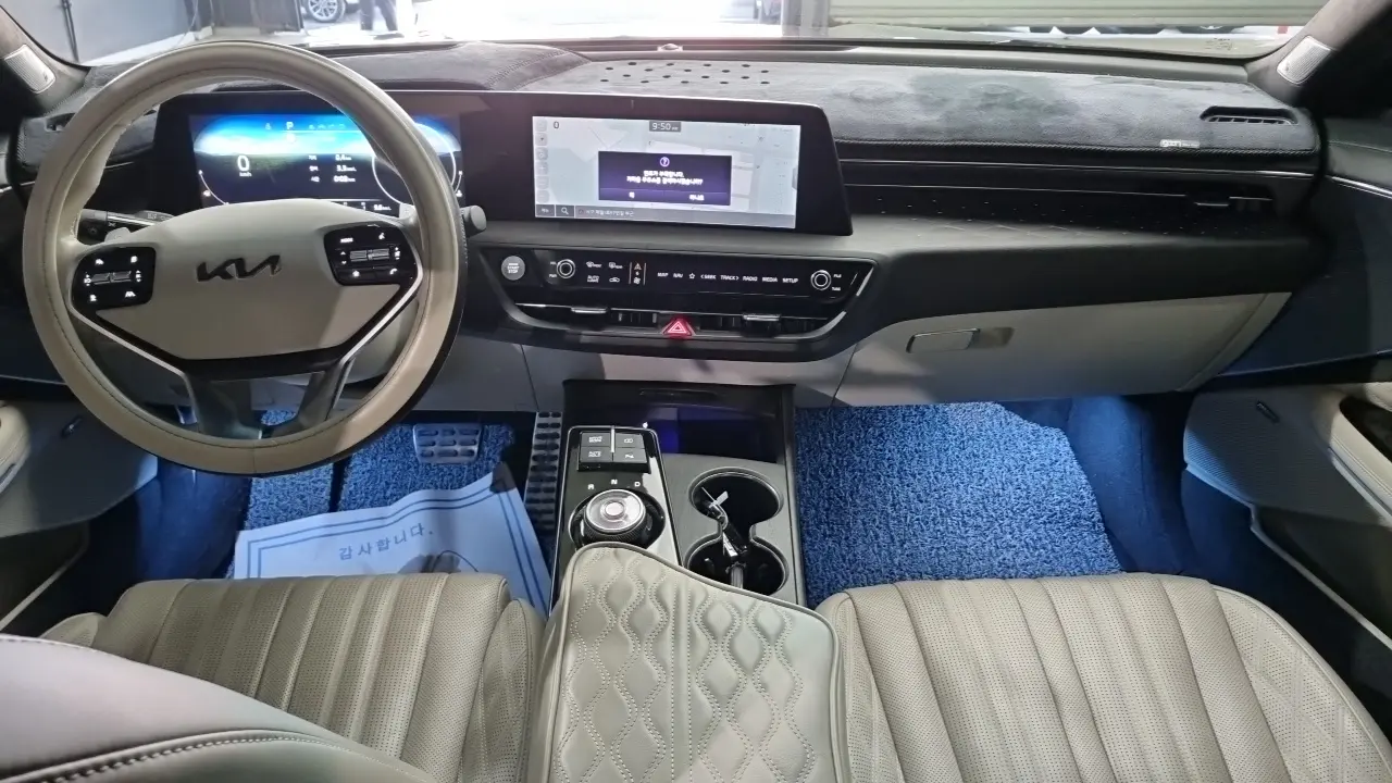Kia K8 2021 — Photo 6/18