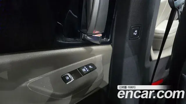 Kia Carnival 2024 — Photo 16/20