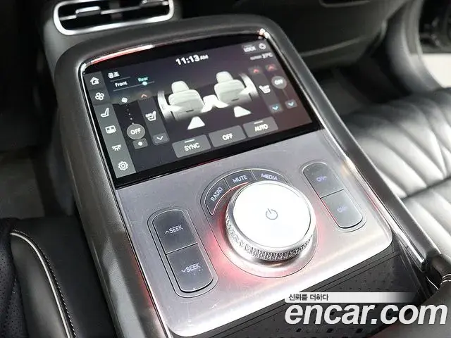Genesis G90 2022 — Photo 15/20