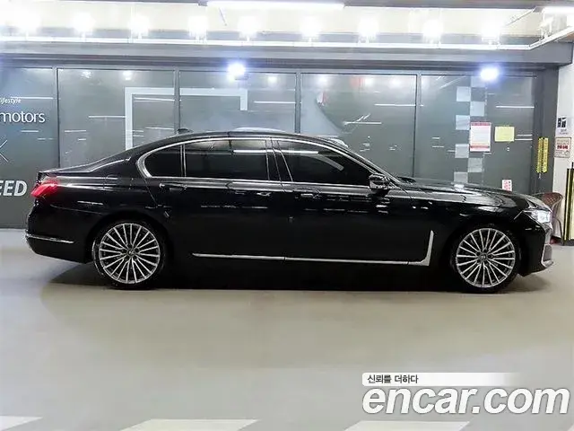 BMW 7 Series 2019 — Фото 2/20