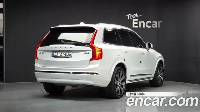 Volvo XC90 2024 — Photo 2/20