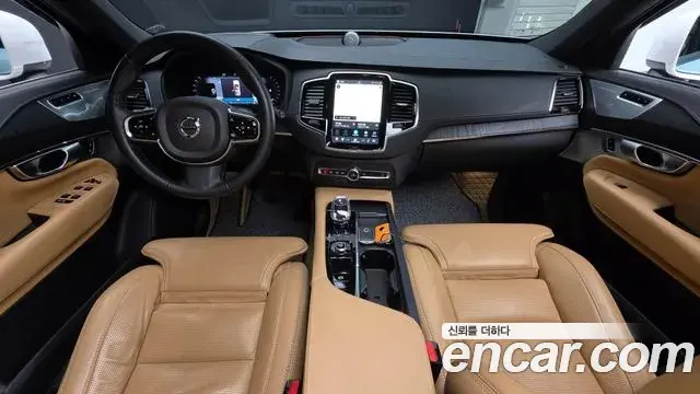 Volvo XC90 2024 — Photo 7/20