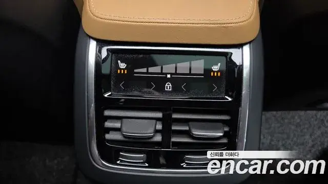 Volvo XC90 2024 — Photo 18/20