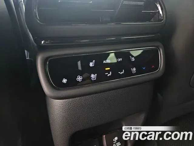 Genesis GV80 2025 — Photo 15/20