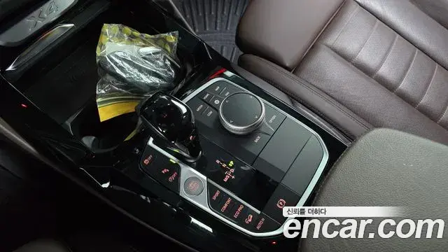 BMW X4 2022 — Фото 9/20
