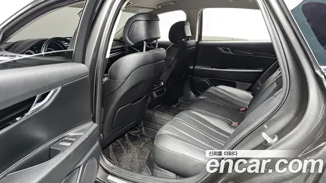 Genesis Electrified G80 2022 — Photo 12/20
