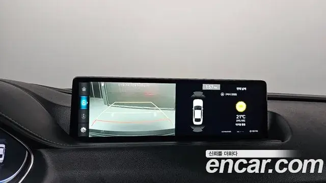 Genesis Electrified G80 2022 — Photo 15/20