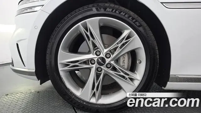 Genesis G90 2022 — Photo 5/20