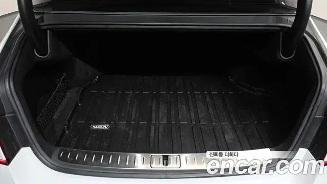 Genesis G90 2022 — Photo 20/20