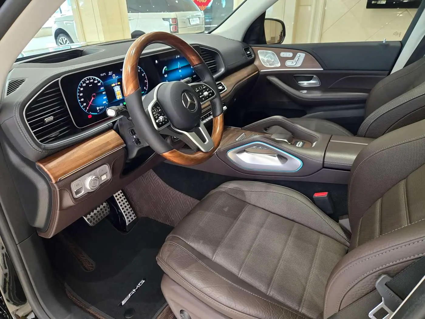 Mercedes-Benz GLS 2021 — Фото 9/20