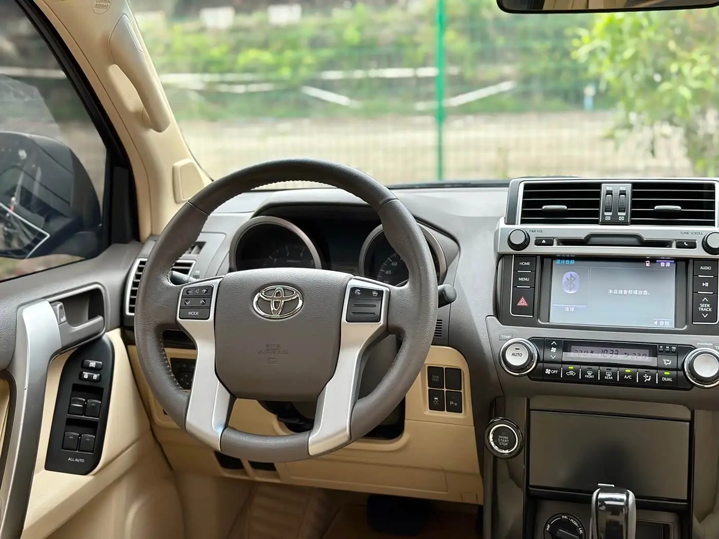 Toyota Prado 2017 — Photo 10/17