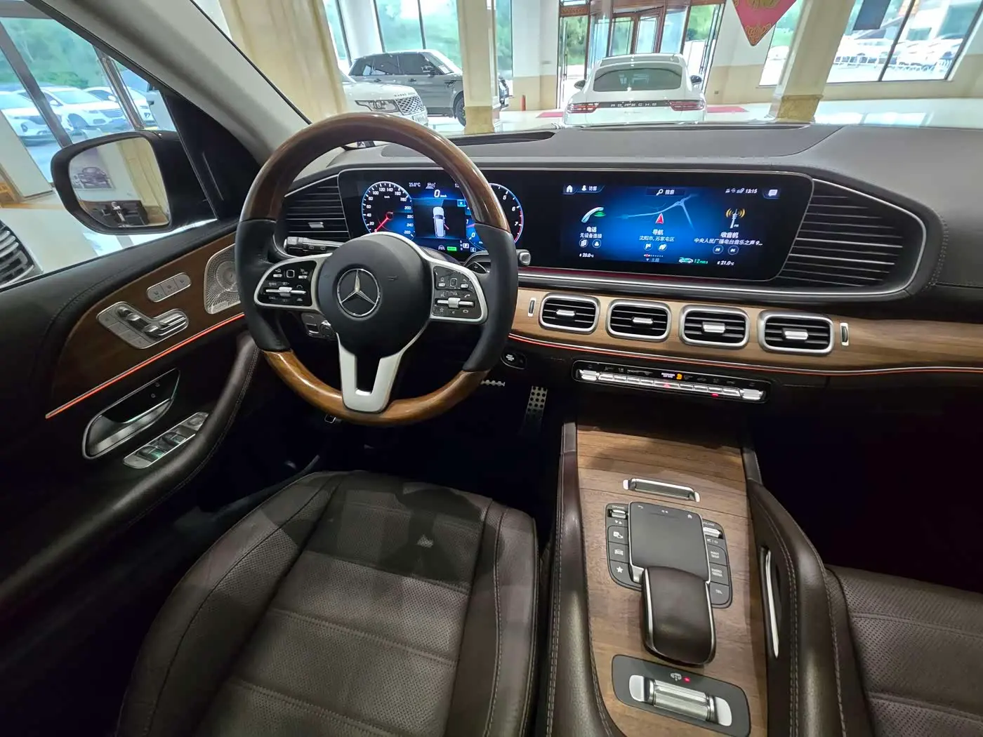 Mercedes-Benz GLS 2021 — Фото 18/20