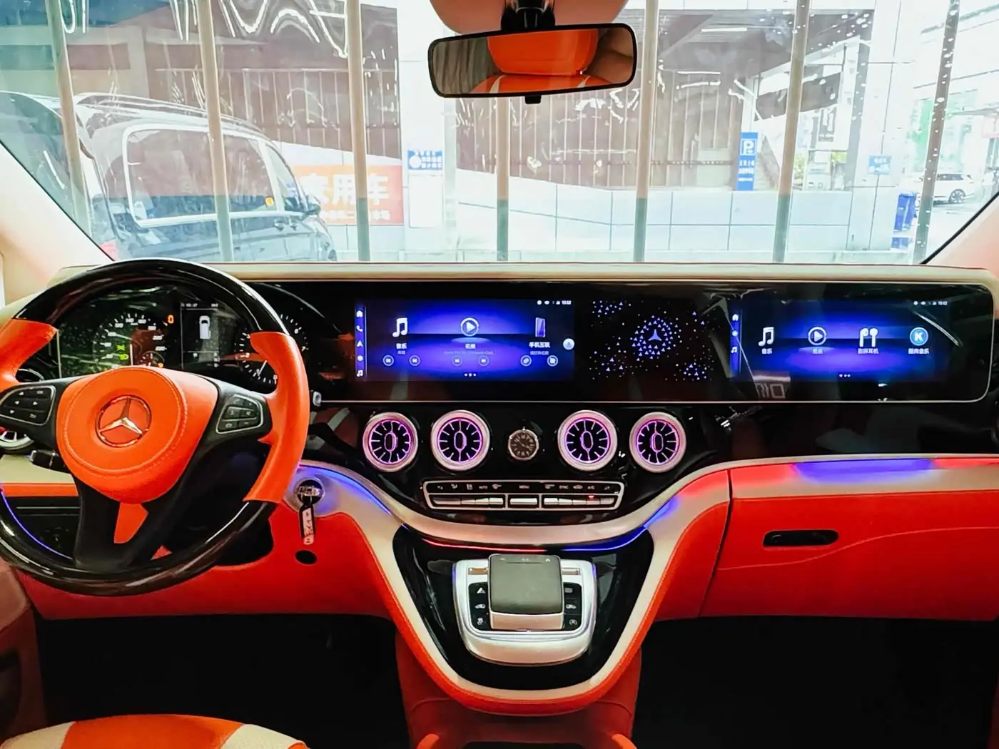 Mercedes-Benz Vito 2024 — Photo 12/20