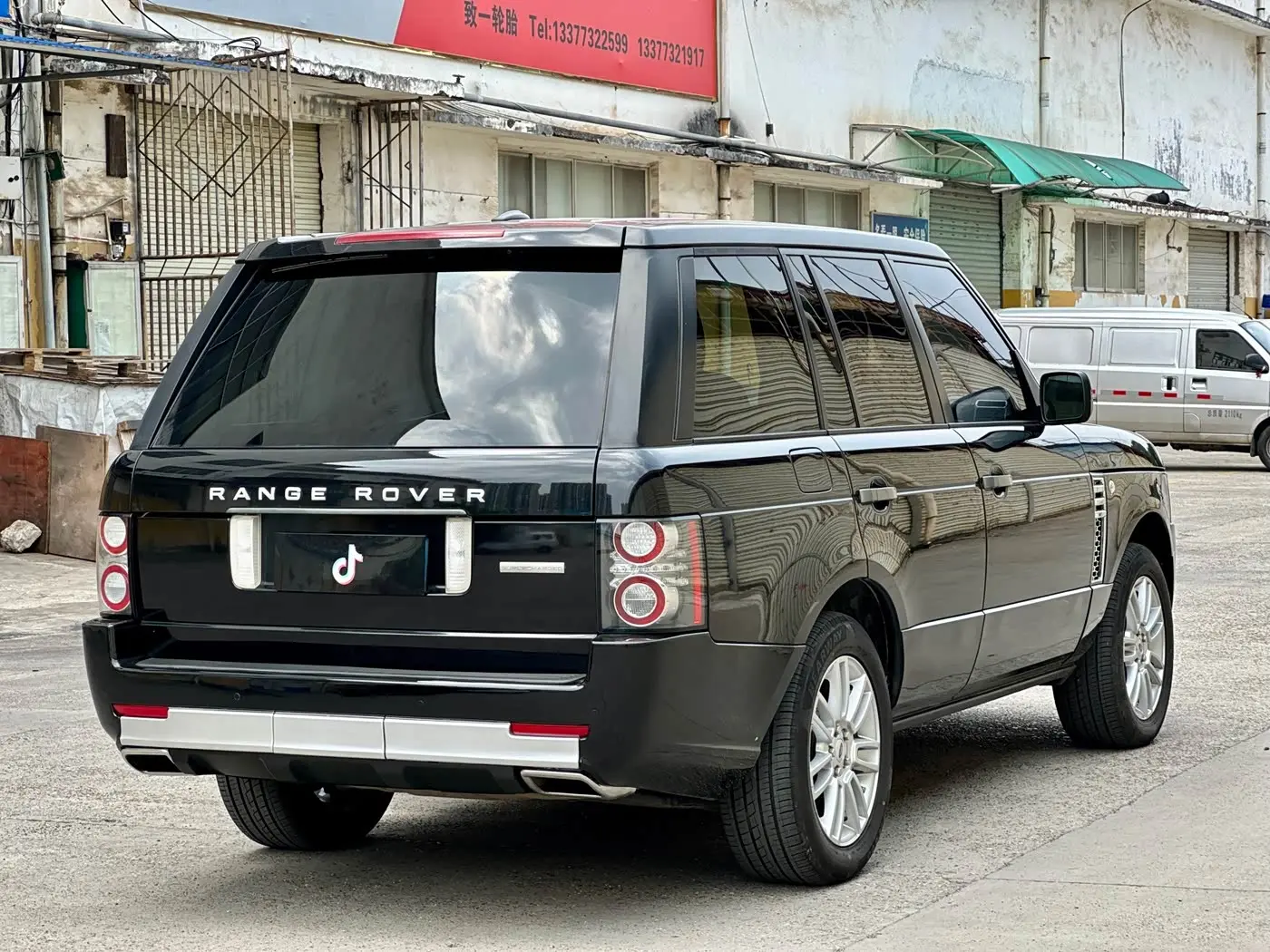 Land Rover Range Rover 2010 — Фото 7/16