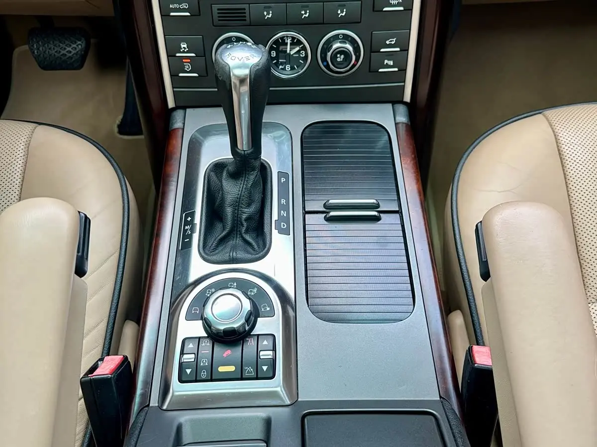Land Rover Range Rover 2010 — Фото 15/16