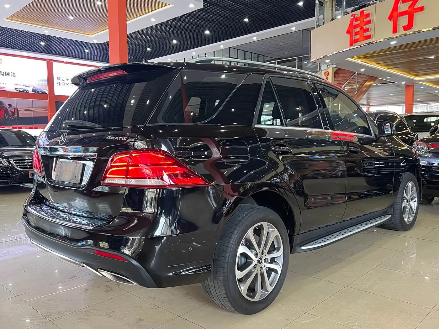 Mercedes-Benz GLE 2017 — Photo 4/15