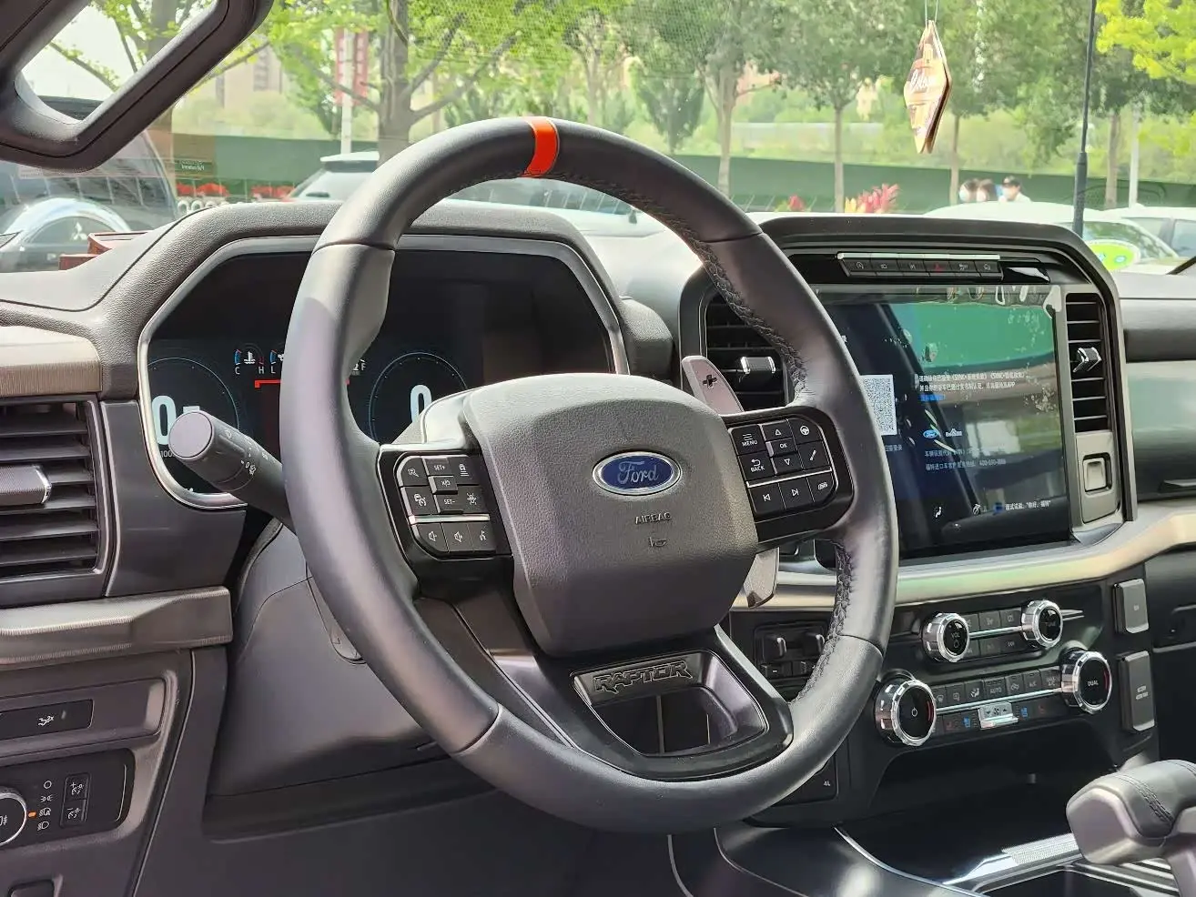 Ford F-150 Raptor 2023 — Фото 10/20