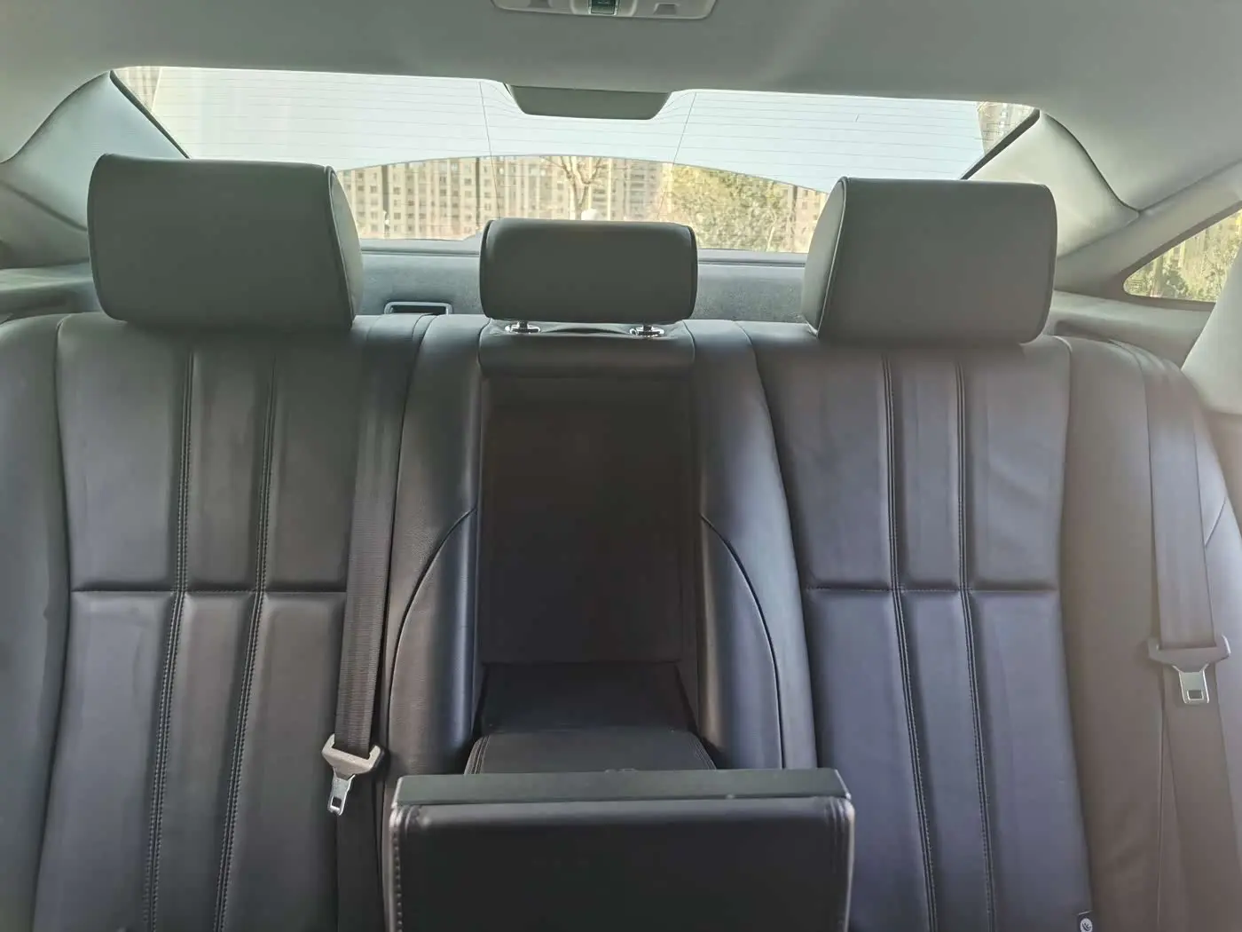 Jaguar XJ 2011 — Photo 15/20