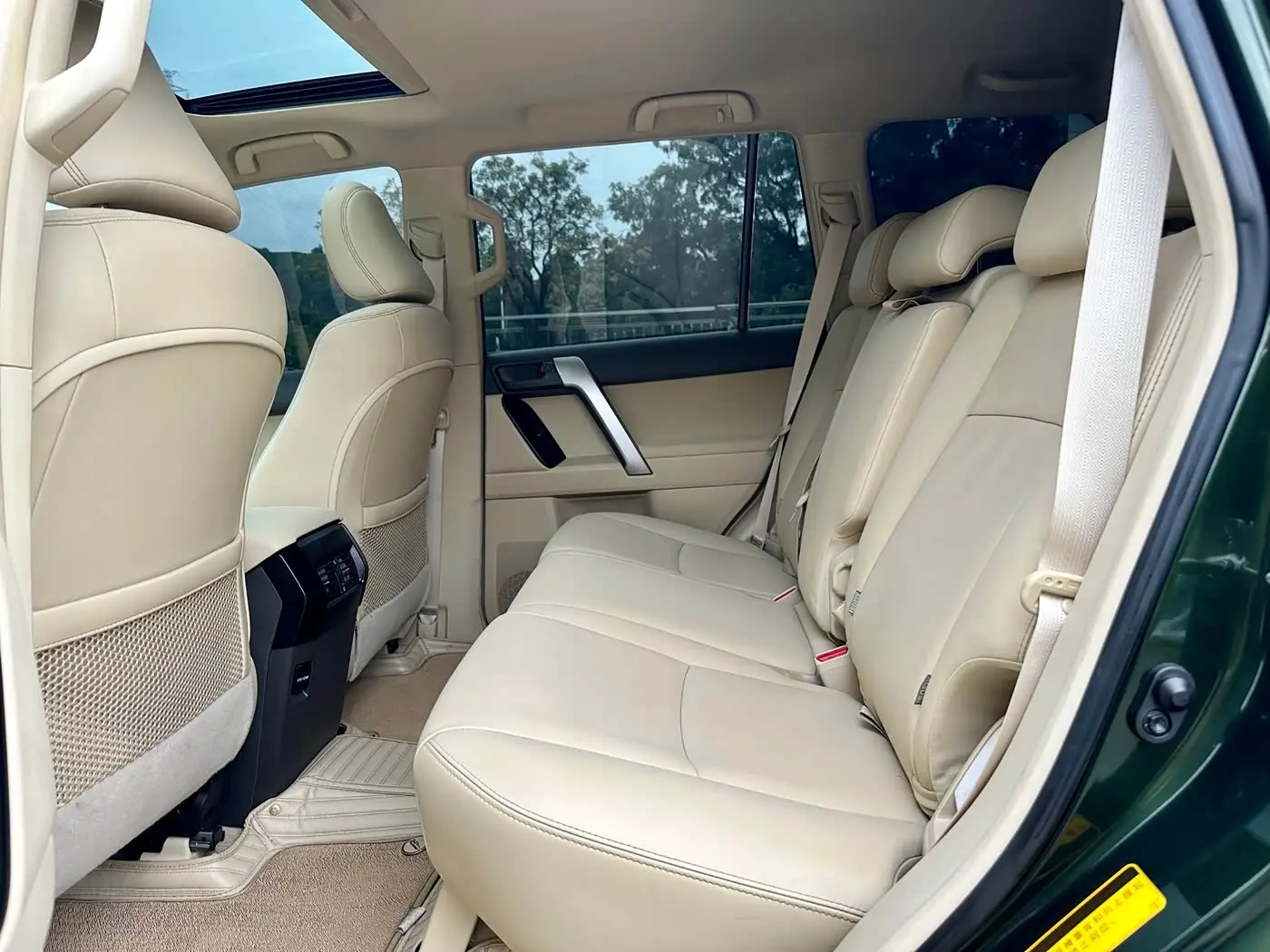 Toyota Prado 2017 — Photo 8/17