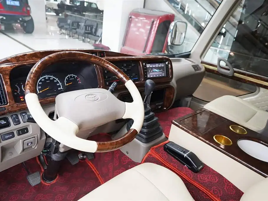 Toyota Coaster 2018 — Photo 4/20