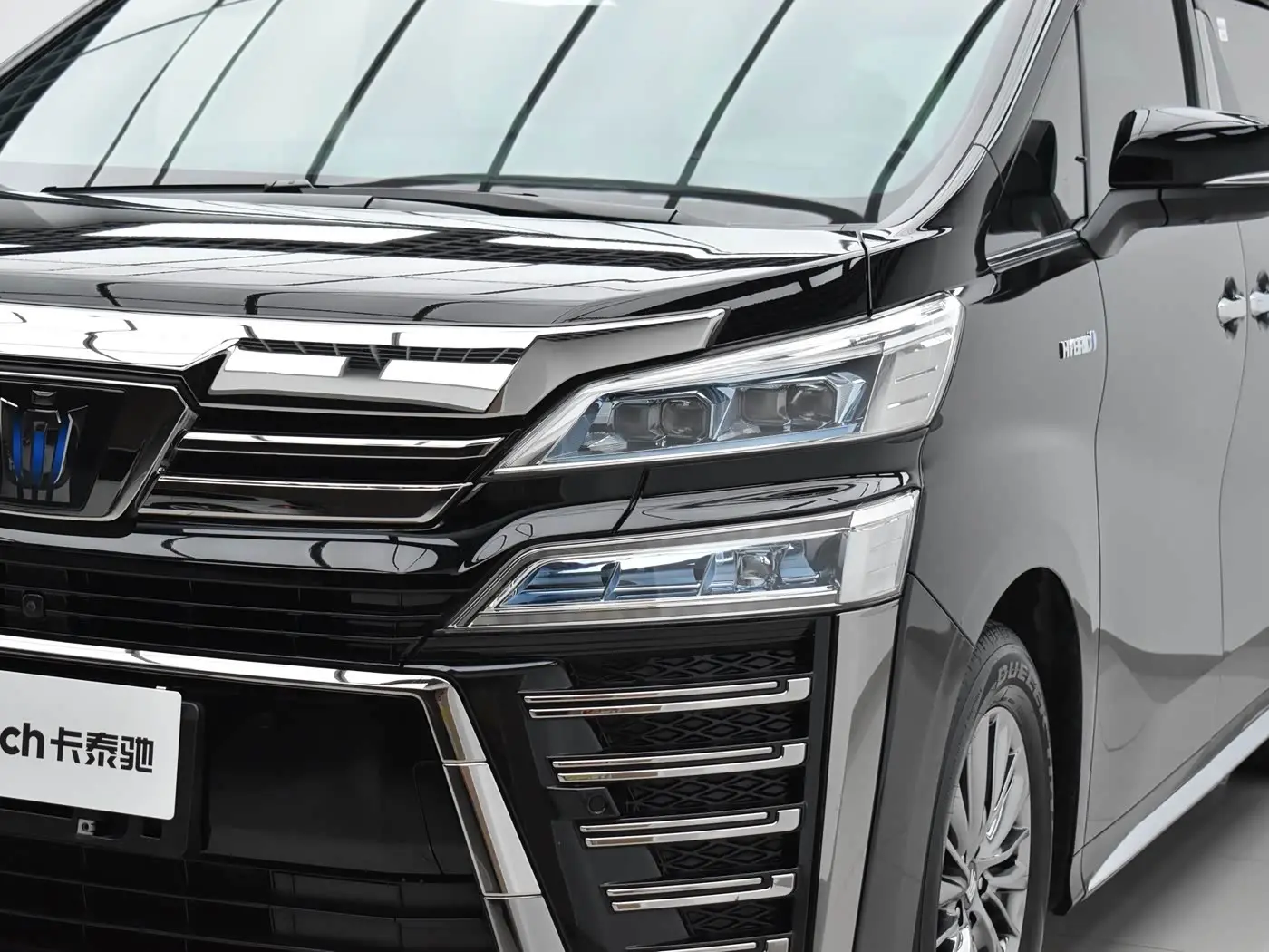 Toyota Vellfire 2022 — Photo 5/20