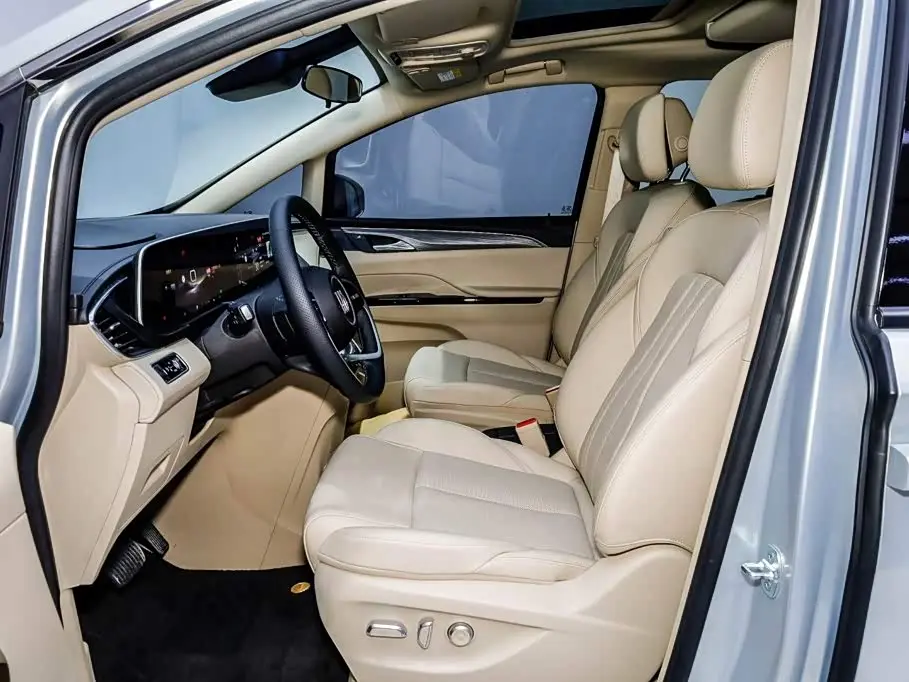Buick GL8 New Energy 2025 — Photo 9/20