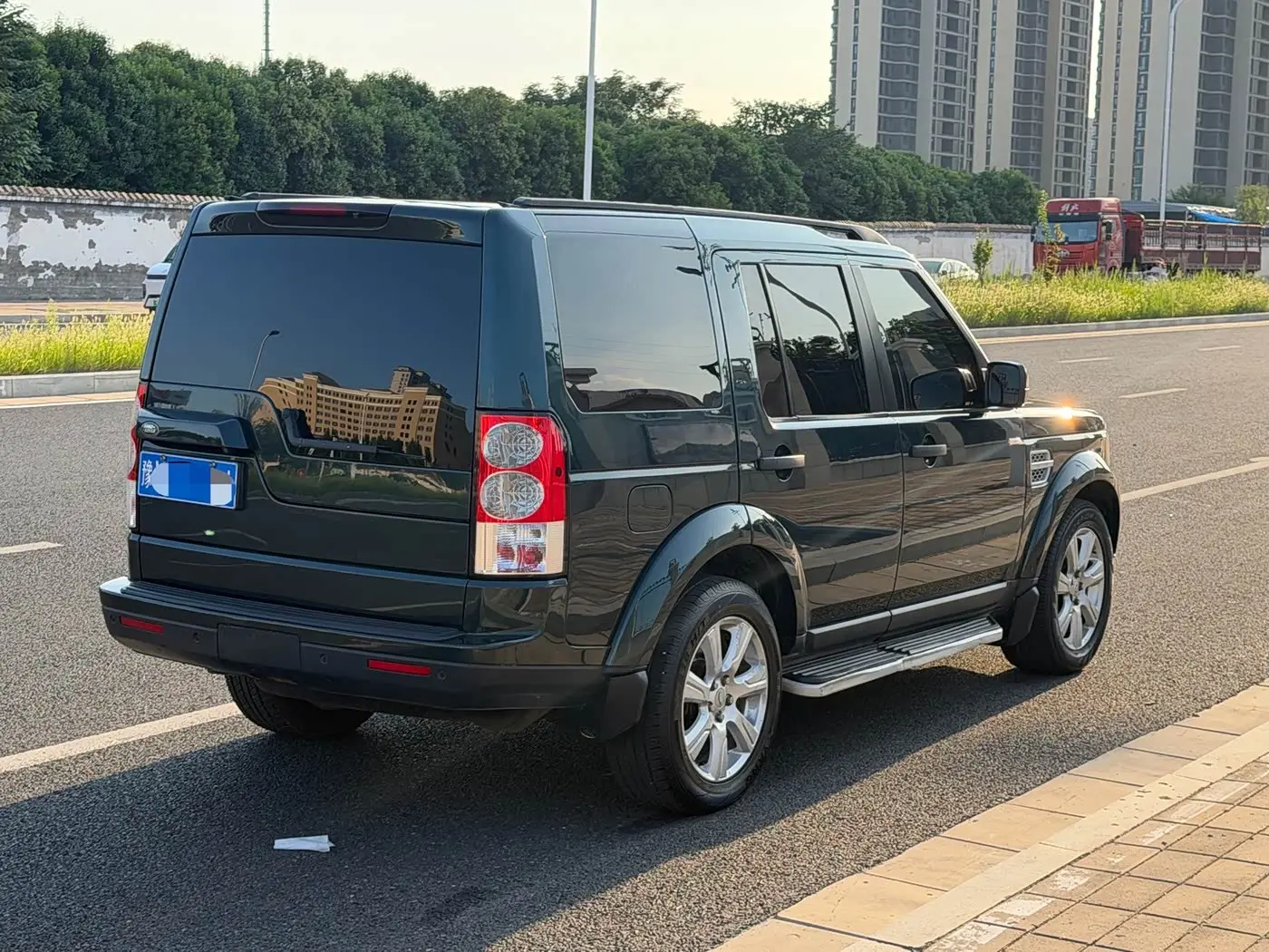 Land Rover Discovery 2013 — Фото 9/10