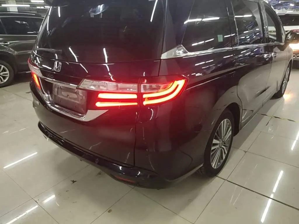 Honda Odyssey 2019 — Şəkil 8/20