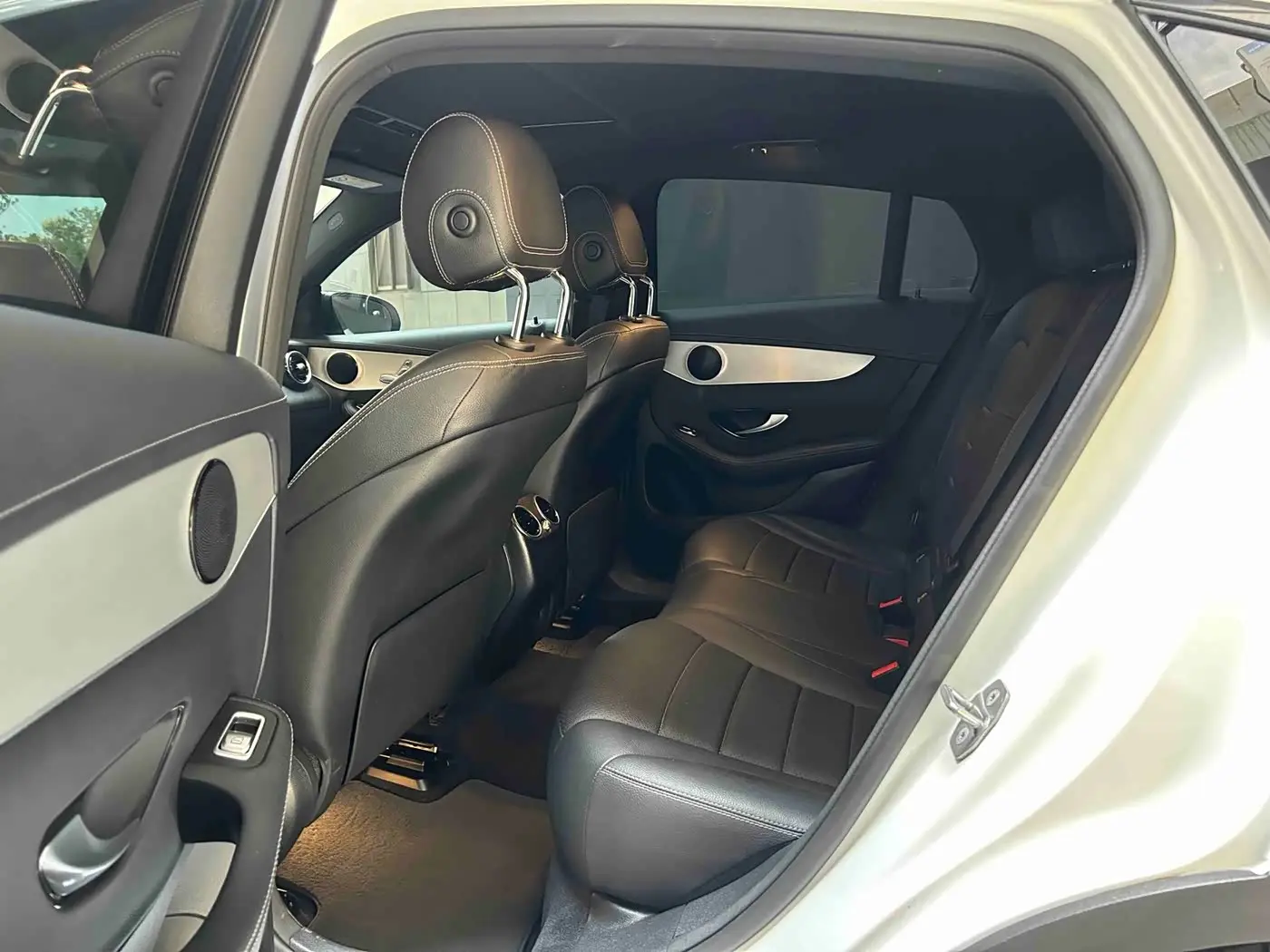 Mercedes-Benz GLC Coupe 2020 — Фото 5/20