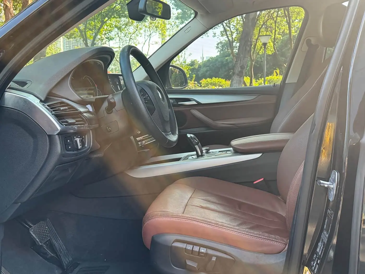 BMW X5 2018 — Photo 10/12