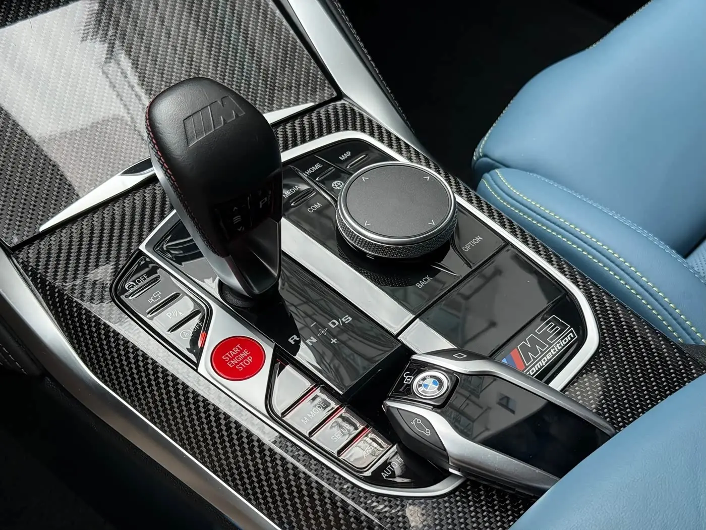 BMW M3 2022 — Фото 11/20
