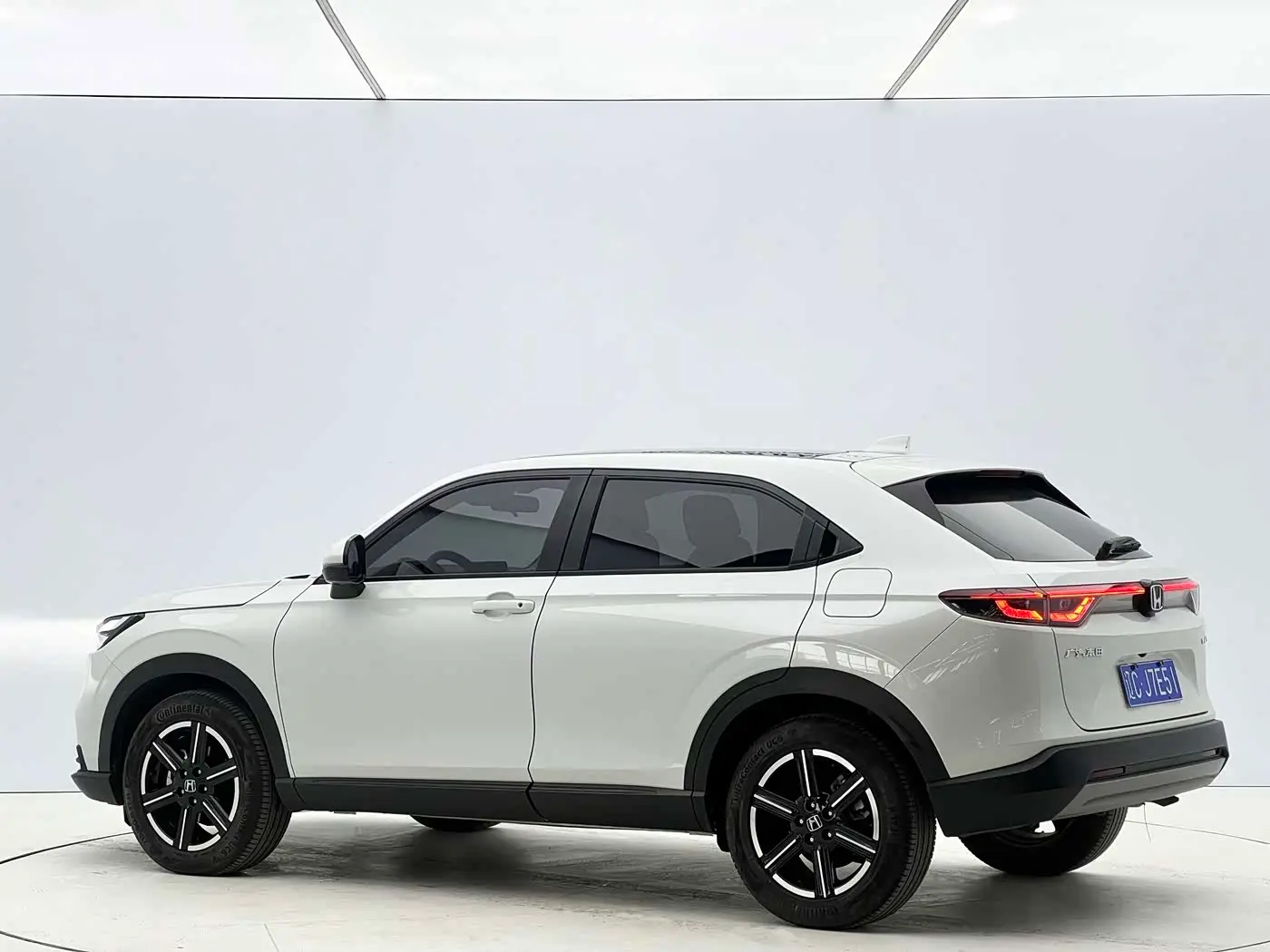 Honda Vezel 2023 — Photo 4/20