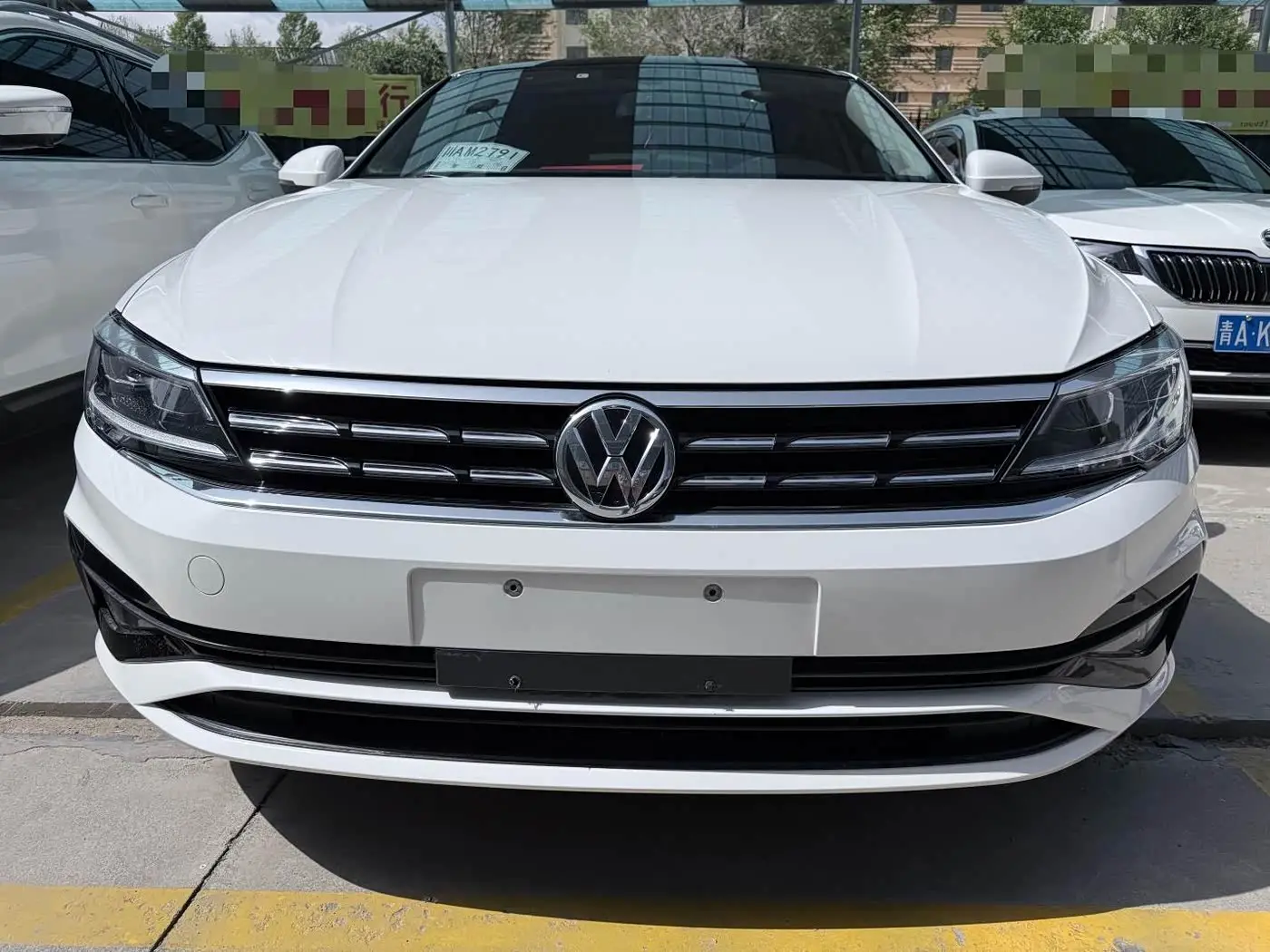 Volkswagen Lamando 2021 — Photo 2/20