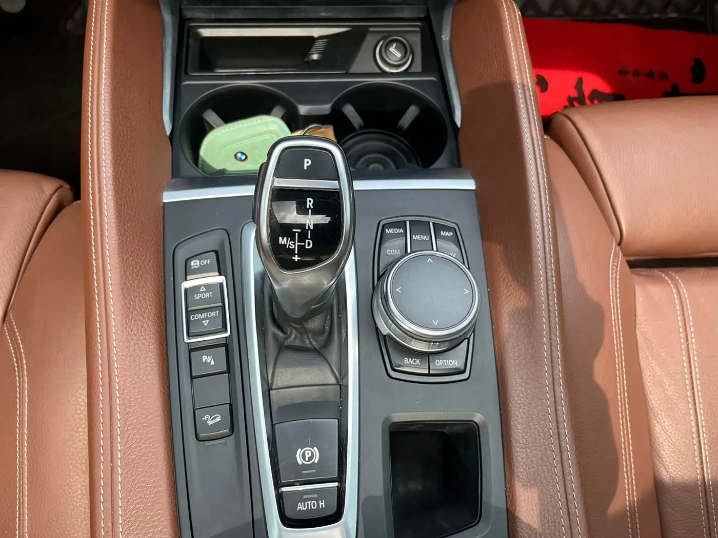 BMW X6 2018 — Şəkil 11/20