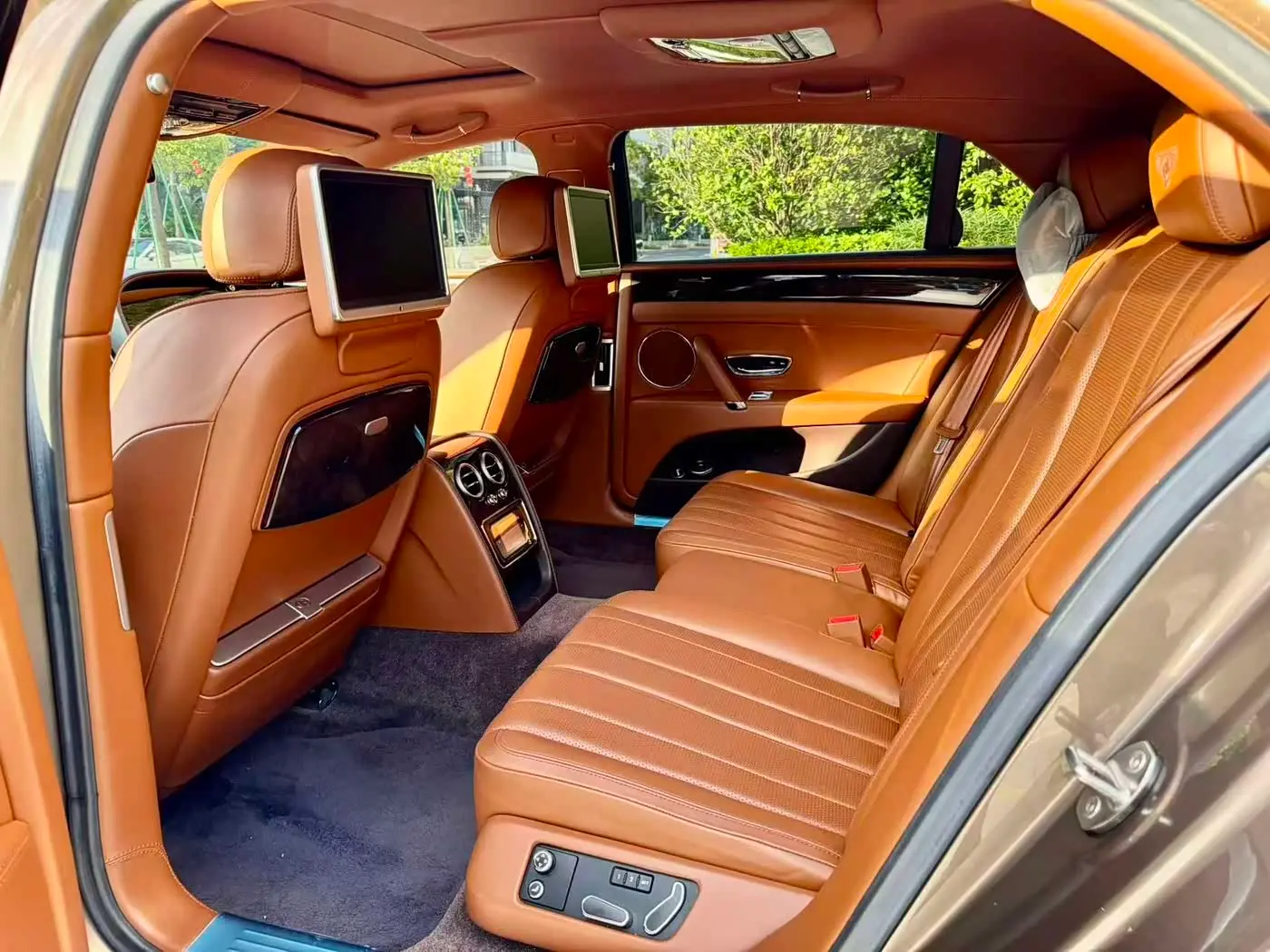 Bentley Flying Spur 2014 — Фото 6/10