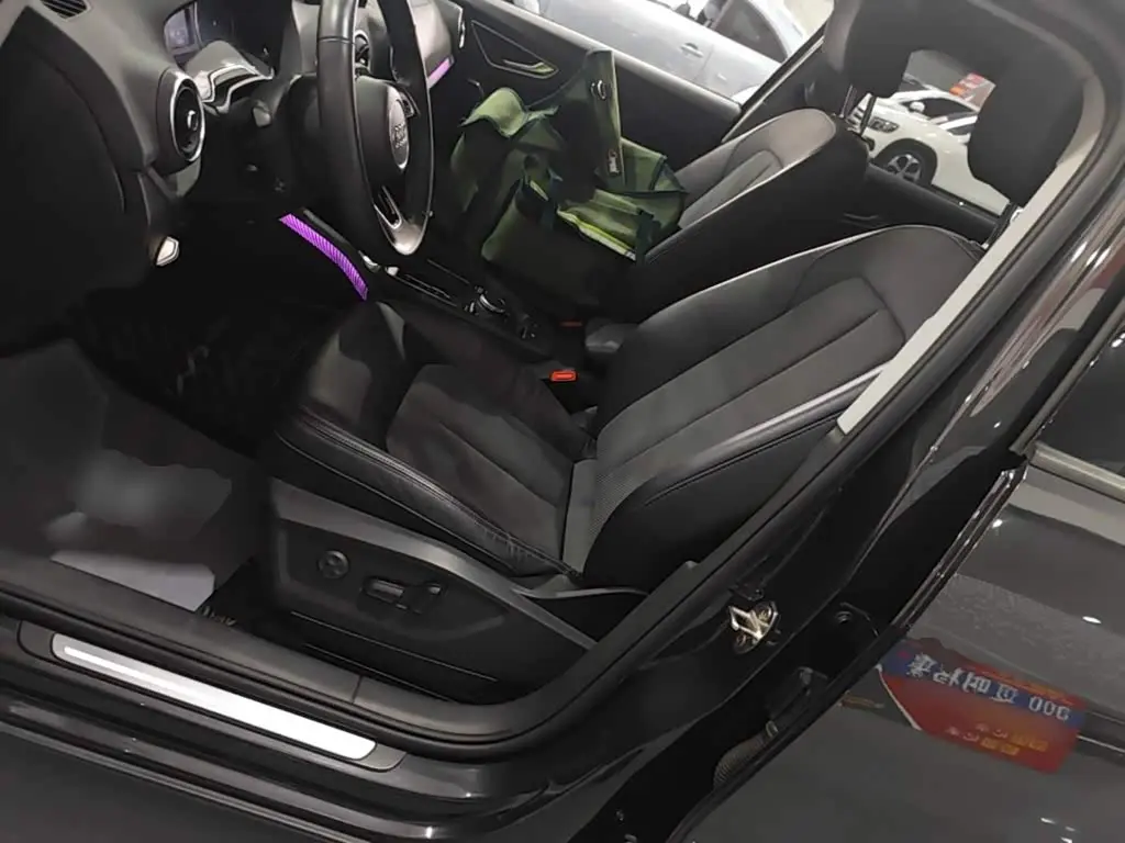 Audi Q2L 2021 — Photo 15/20